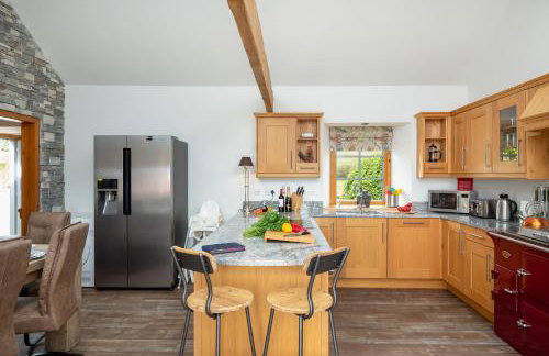 The Eagle's Nest - large house with hot tub and sauna - Foto 15