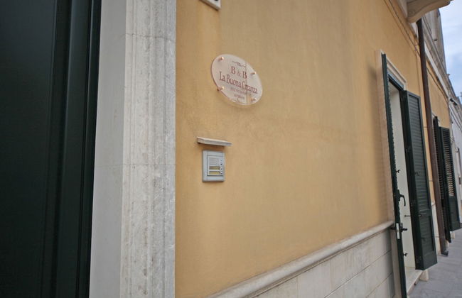 La Buona Creanza - Foto 29