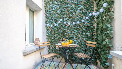 Eiffel Tower studio with terrace and AC - Foto 2