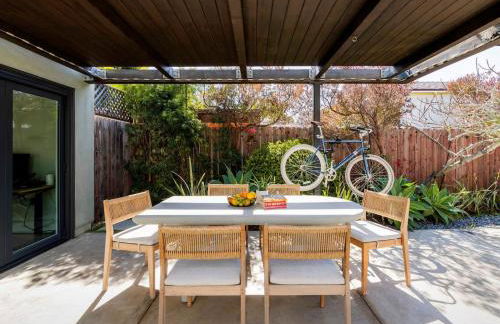 Sun-Drenched Spanish Manor Home in Mar Vista - Foto 48