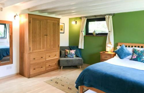 Little Fursdon Apartment - Photo 11