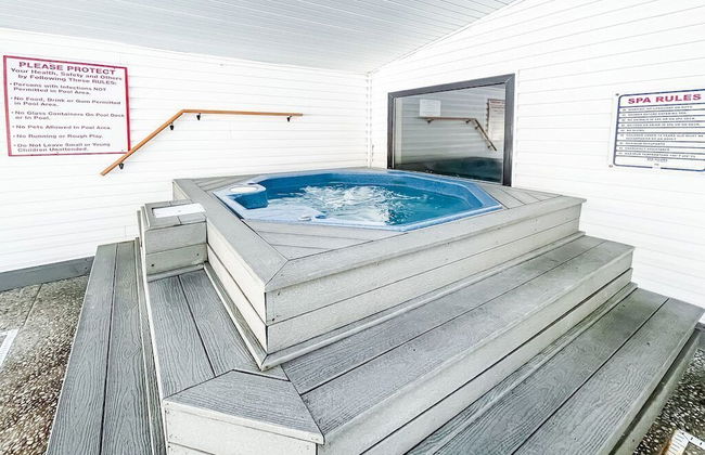 Jim and Roses Cozy Condo 15 Min to Downtown! - Photo 29