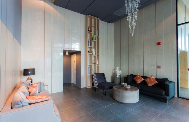 6th Avenue Surin Beach - Photo 2