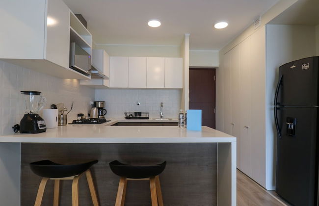 w Spectacular 2BR in the Heart of Miraflores - Photo 32