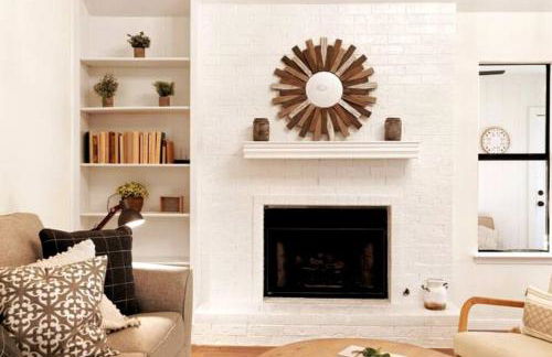 Charming & Bright W Lounging Pool and Hot Tub - Photo 34