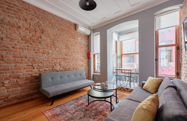 Rustic Stone Flat 5 min to Taksim Square - Photo 10