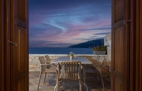 Aura Seafront Villa - Foto 33