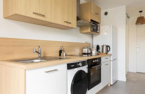 Douceur de Vivre Urbaine Jonage GROUPAMA STADIUM - ARENA - LYON AEROPORT SAINT EXUPERY - EUREXPO - Foto 8