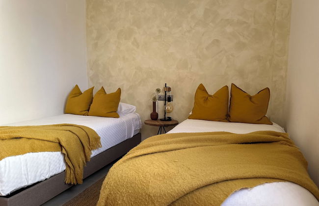 Apartment Sleeps 6 With Private Garden - Photo 4