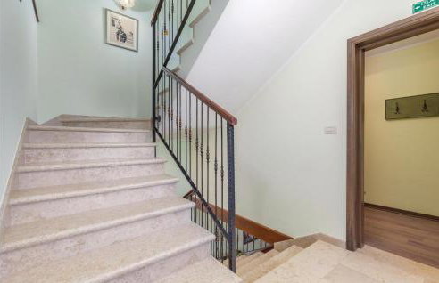 Cozy Home In Tinjan With Wifi - Foto 38