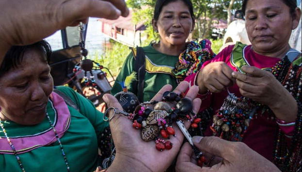 Women from the Shipibo-Konibo community