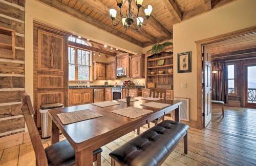 Hot Tub and Mtn Views! All-Season Escape in Franklin - Foto 7