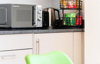 Canary Cityscape- stylish 3 bedroom apartment - Foto 6