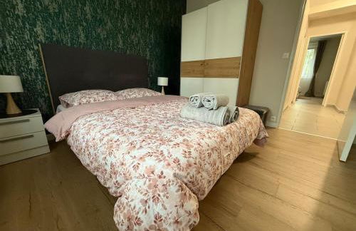 Liberte-Apartment with parking - Photo 2