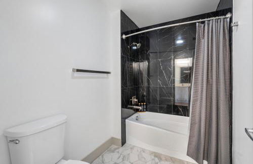 Cozy City Charm - Spacious, Parking, Balcony, Gym - Foto 23