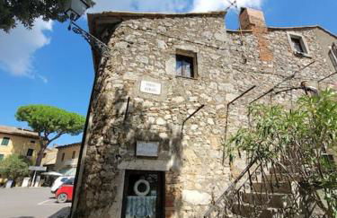 Private 2 bedrooms home in Saturnia centre - Foto 1