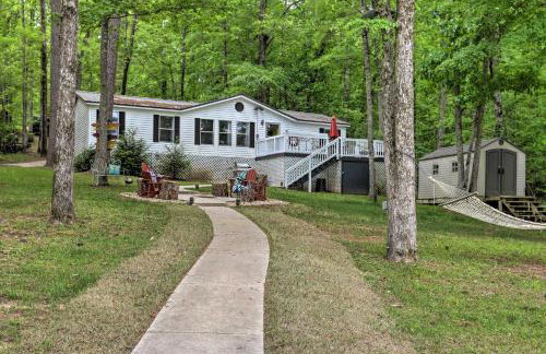 Lakefront Sparta Home Fire Pit, Dock and Kayak - Foto 24