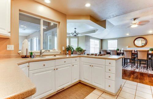 Luxe Draper Retreat w Pool, Sauna and Theater - Foto 10