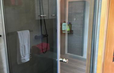 Ruhige Wohnung im Fabrikstil in Chemnitz - Foto 2