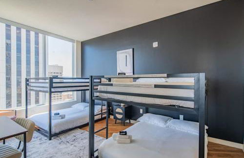 Elegant 28th Floor High Rise, Gym, Parking, Pool, Golf - Photo 35