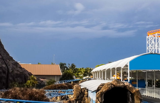 Sea World Gold Coast + Warner Bros. Movie World + Wet'n'Wild - Foto 4