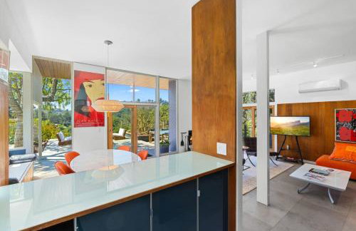 Hilltop Designer Midcentury Modern 4BR Pool HotTub - Foto 15