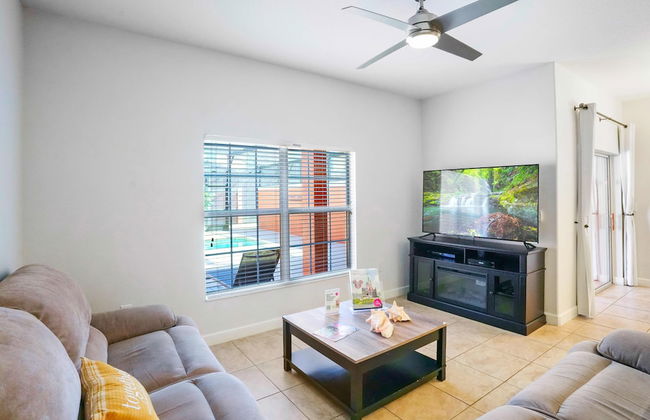 Private Pool Getaway! Near Theme Parks! - Foto 19