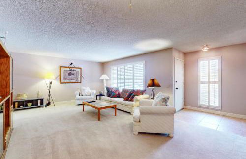 Long-Term Stay in Sun City! Lovely Home with Patio - Foto 7