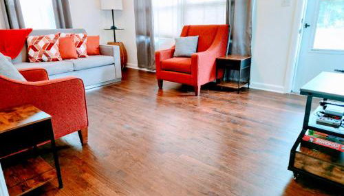 Cozy 4 bedroom home & Large Fenced Yard - Foto 3