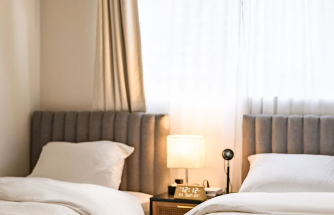 Modern Cozy Retreat Stylish Stay With Patio Parking - Foto 47