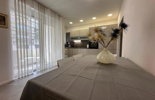 Emily at CITY CENTER - Foto 64