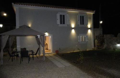 Vikou House - Nestled in One of Zakynthos Oldest Villages A Tranquil Retreat Close to Renowned Beaches Offering Authentic Zakynthian Hospitality By Villa Mana Gers - Foto 31