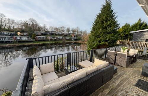 Dillons Lakeside Lodge - Photo 20