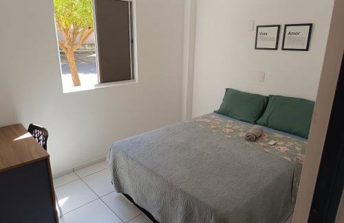 AP 102 Acolhedor situado na Zona Leste, com 3 quartos sendo 1 suíte - Foto 7