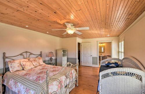 Serving Southern Charm at this Clarkesville House! - Foto 12