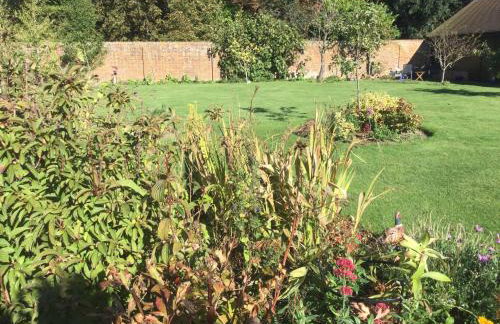 STACK YARD COTTAGE. - Photo 12