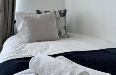 3 Double Beds Links to M6 & M5 - Foto 7