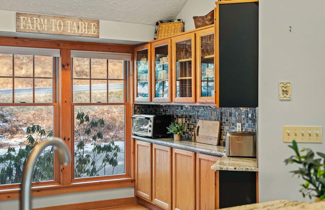 Mountain Escape With Game Room Balcony Stunning Views in the Poconos Christina - Foto 14