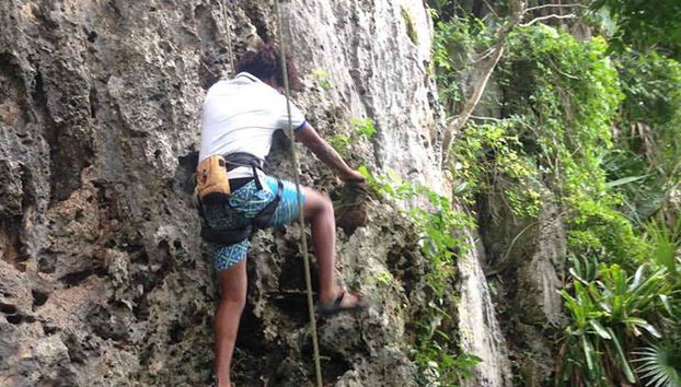 Rock climbing in Mogote del Valle