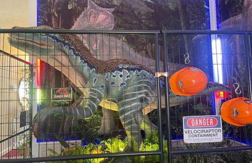 1st Animatronic Dinosaur Villa - Photo 35