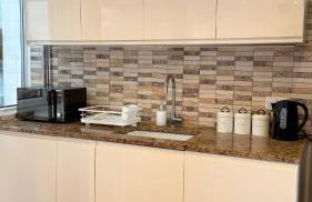 The Sandstone Stay - 5 min from Southmead Hospital - Foto 14