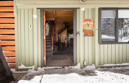 Quaint Cabin in Serene Lakes - Close to Skiing! - Foto 26