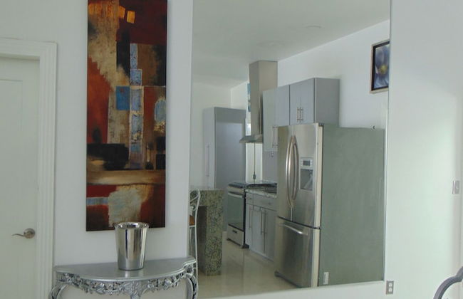 Modern Townhome Prime Location - Foto 16