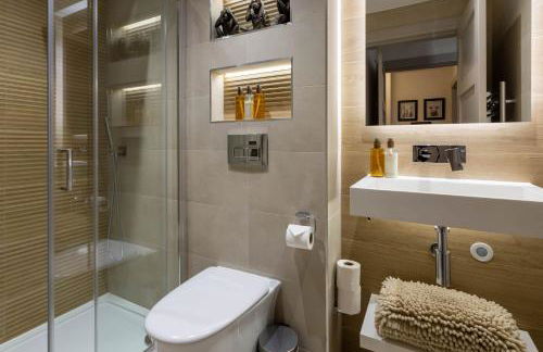 Arran Shores Luxury Shorefront Apartment 2 - Photo 18