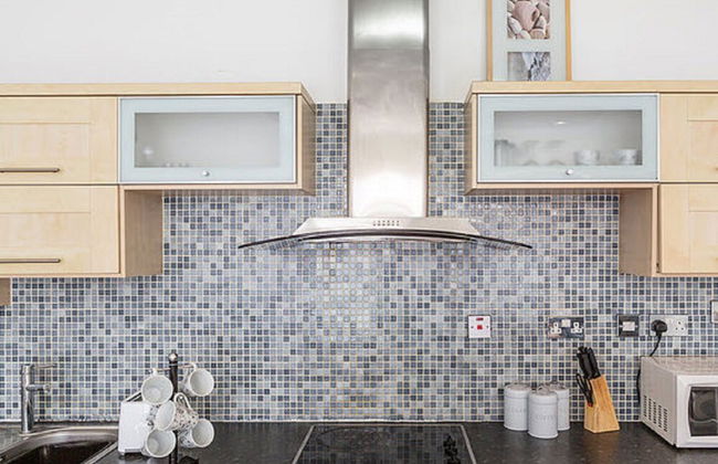 Luxury Central Newcastle Apartment 20 - Photo 5