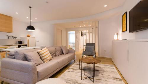 SEIS ALDABAS Apartamentos - Photo 2