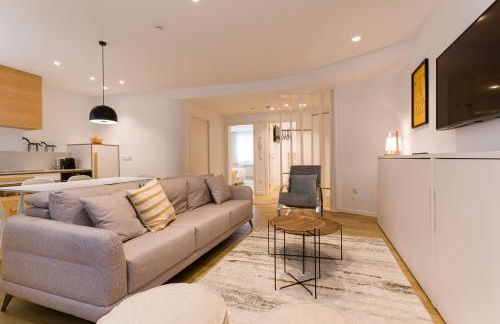 SEIS ALDABAS Apartamentos - Photo 2