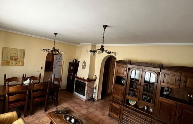 Belvilla by OYO Single Chalet en La Adrada - Foto 23