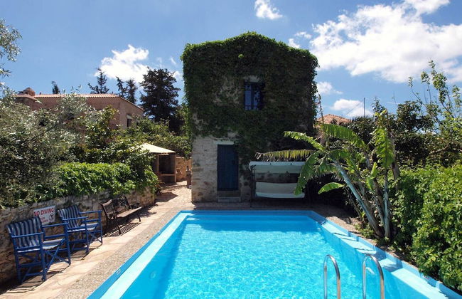 Villa Sofas - Photo 19