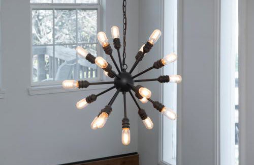 Spacious Bates-Hendricks Home ~ 5 Min to Lucas Oil - Foto 6